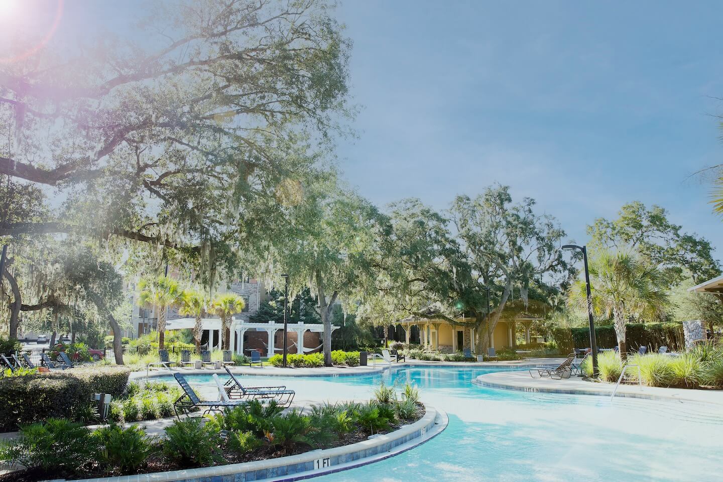 pool in gainesville, fl student housing